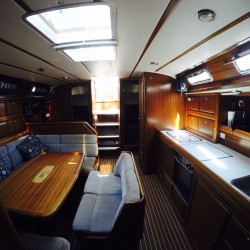 Crazy-Girl-Bavaria-Cruiser-42-5