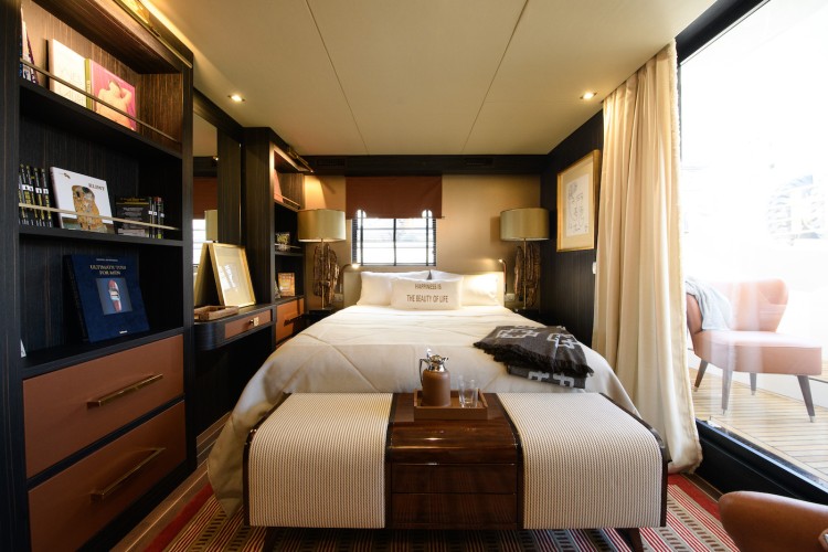 Goldfinger 65 Ibiza 7