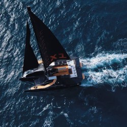 Hanstaiger X1 Trimaran 16