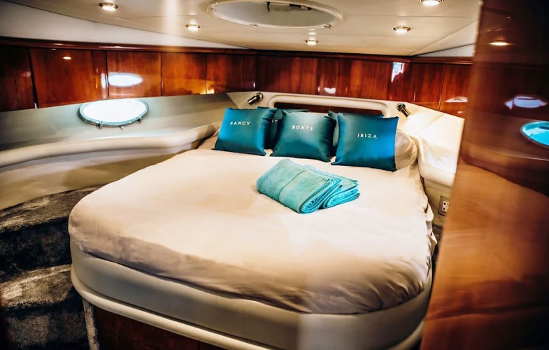 SUNSEEKER-PREDATOR-54-OPEN-10