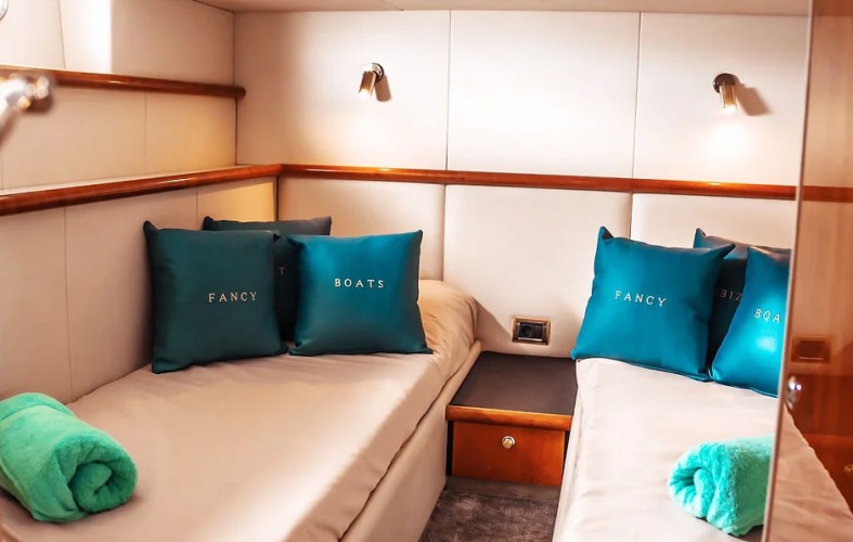 SUNSEEKER-PREDATOR-54-OPEN-9