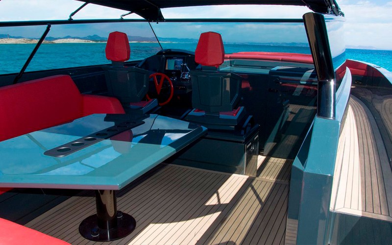 Vanquish 48 Yacht Lady Thunder 6