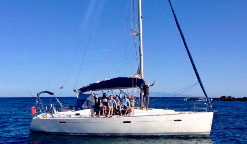 Gin Tonic Beneteau Oceanis 43 Ibiza 7