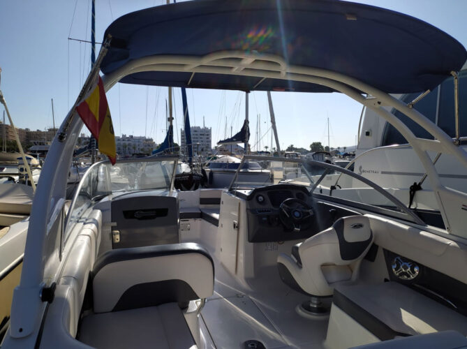 Lancha Chaparral 230 Ibiza 6