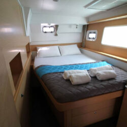 Catamaran Lagoon 400 Goa Ibiza 4