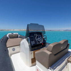 Lancha BSC 78 Ebony Ibiza 6