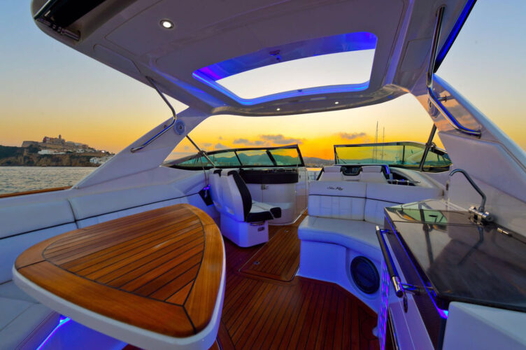Sea Ray 350 SLX Ibiza 3