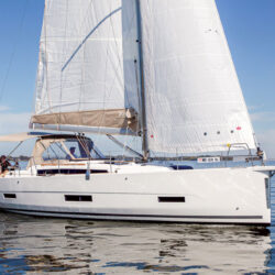 Velero Dufour 390 Grand Large Ibiza 18