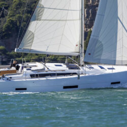 Velero Dufour 390 Grand Large Ibiza 8