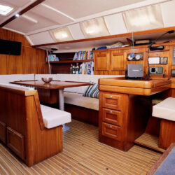 Velero Dufour 43 Classic Ibiza 8