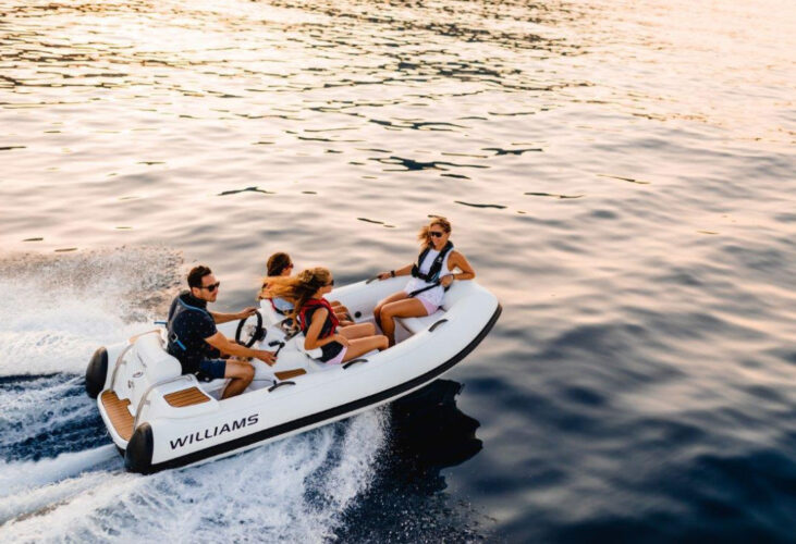 Wiliams-Turbojet-325-Ibiza-1