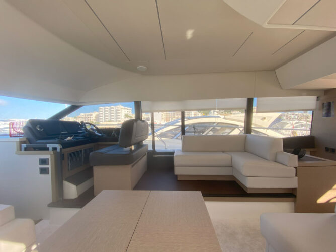 Yacht Prestige 520 Ibiza 18