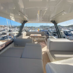 Yacht Prestige 520 Ibiza 27