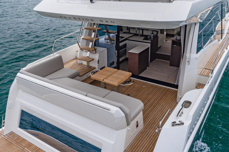 Yacht Prestige 520 Ibiza 5