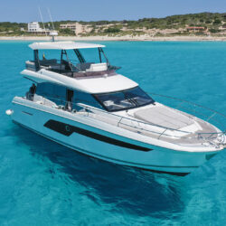 Yacht Prestige 520 Ibiza 8