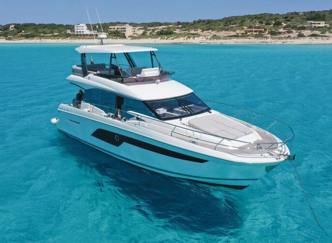 Yacht Prestige 520 Ibiza 8