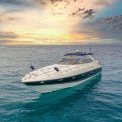 Yacht Sunseeker Camargue 50 Ibiza 11