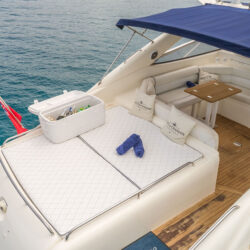 Yacht Sunseeker Camargue 50 Ibiza 14