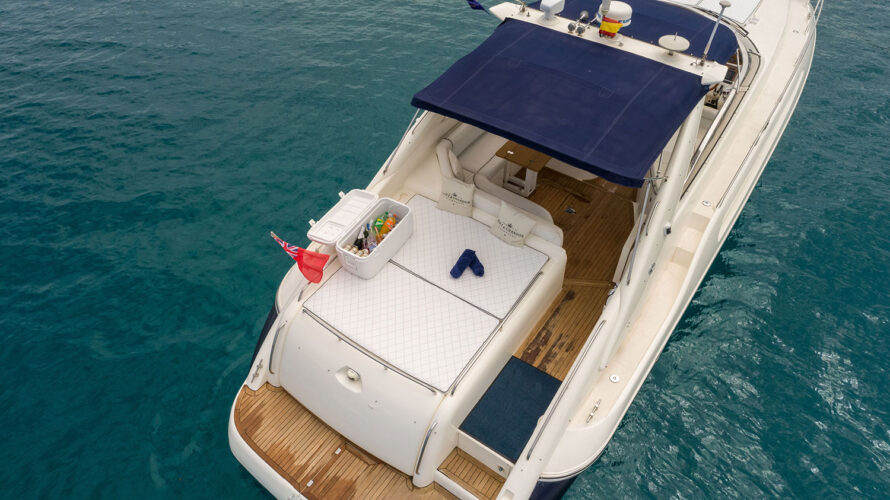 Yacht Sunseeker Camargue 50 Ibiza 15