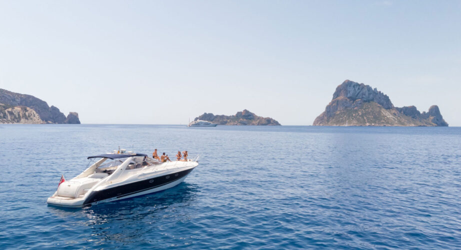 Yacht Sunseeker Camargue 50 Ibiza 3