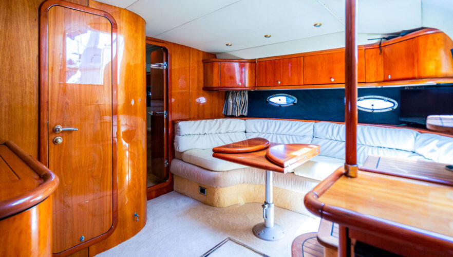 Yacht Sunseeker Camargue 50 Ibiza 6