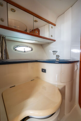 Yacht Sunseeker Camargue 50 Ibiza 9