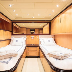 Chill Out Yacht Mangusta 92 Ibiza 25