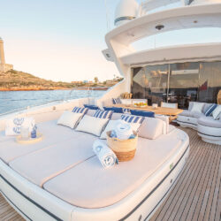 Chill Out Yacht Mangusta 92 Ibiza 9