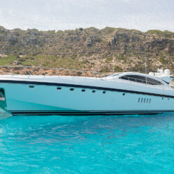 Yacht Nomad Mangusta 108 Ibiza 14