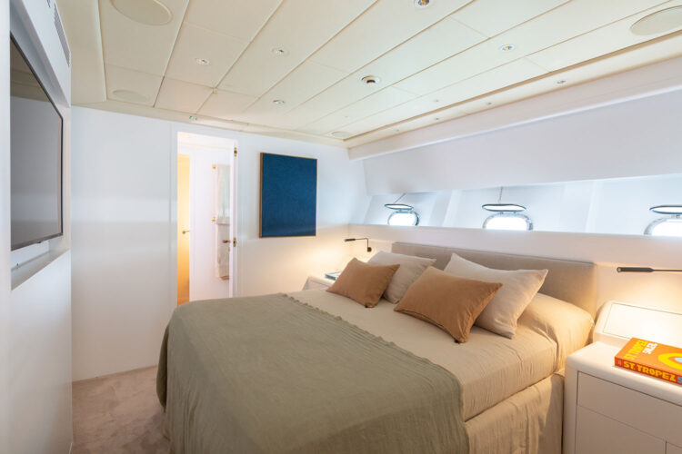 Nomad Yacht Mangusta 108 Ibiza 29