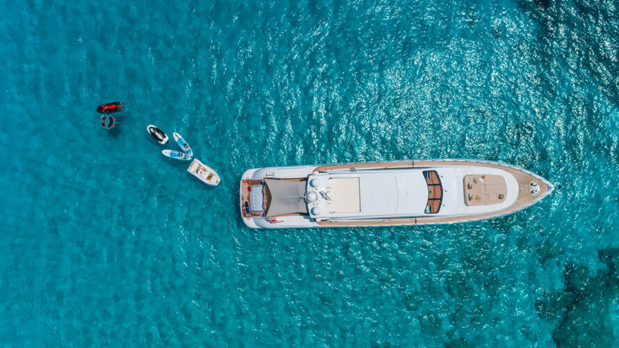 Yacht Nomad Mangusta 108 Ibiza 32