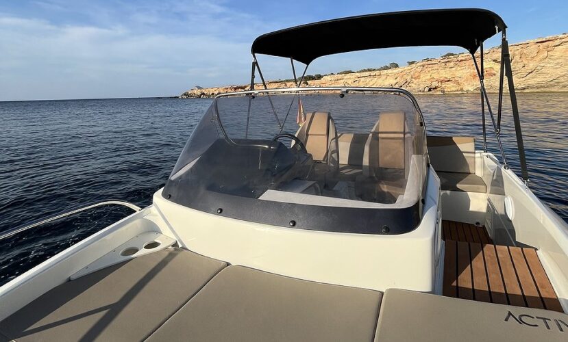 Lancha Quicksilver Activ 605 Sundeck DUCRES Ibiza 2
