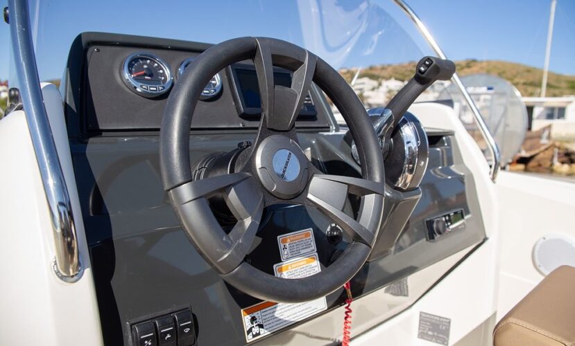 Lancha Quicksilver Activ 605 Sundeck DUCRES Ibiza 4
