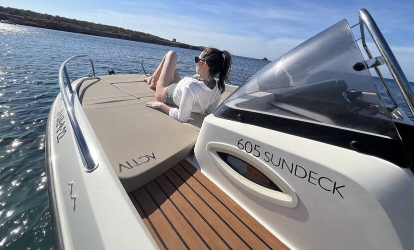 Lancha Quicksilver Activ 605 Sundeck DUCRES Ibiza 5