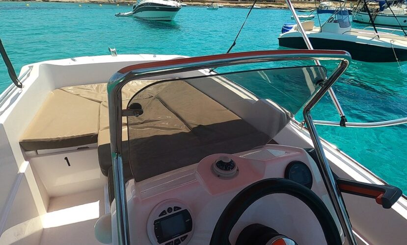 Lancha V2 5.0 Pepa 3 Ibiza 5