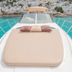Yate Cranchi 39 Renegade Ibiza 17