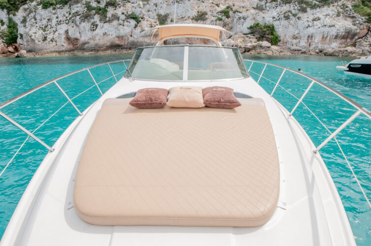 Yate Cranchi 39 Renegade Ibiza 17