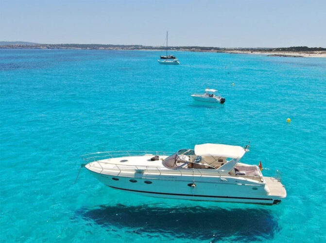 Yate Ilver Mirable 41 Marson 5 Ibiza 4