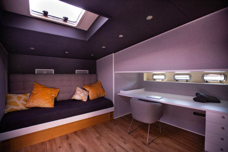 Yate Explorer 92 Ibiza 4