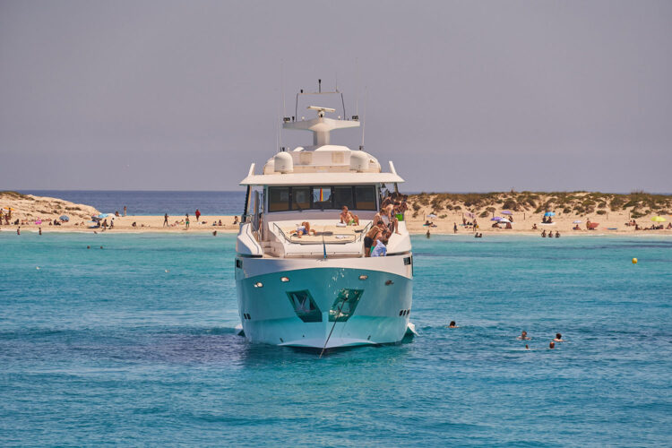 Yate Explorer 92 Ibiza 9